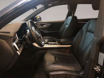 AUDI Q8 55 TFSI qu. S line Pano HUD Matrix 360  AHK
