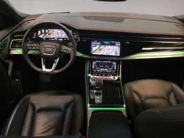 AUDI Q8 55 TFSI qu. S line Pano HUD Matrix 360  AHK