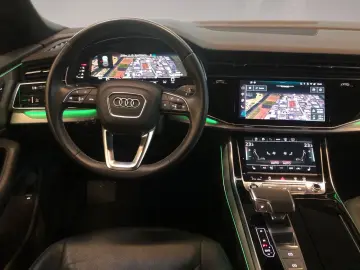 AUDI Q8 55 TFSI qu. S line Pano HUD Matrix 360  AHK