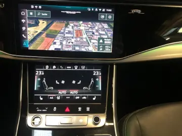 AUDI Q8 55 TFSI qu. S line Pano HUD Matrix 360  AHK