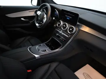 MERCEDES-BENZ GLC 300 de 4M Coupe AMG line SH Kamera…
