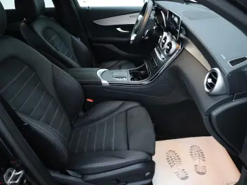 MERCEDES-BENZ GLC 300 de 4M Coupe AMG line SH Kamera…