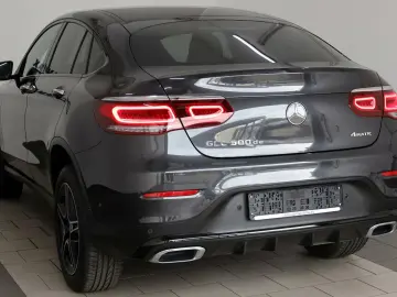 MERCEDES-BENZ GLC 300 de 4M Coupe AMG line SH Kamera…