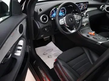 MERCEDES-BENZ GLC 300 de 4M Coupe AMG line SH Kamera…