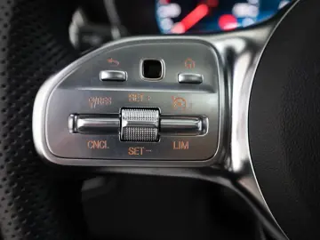 MERCEDES-BENZ GLC 300 de 4M Coupe AMG line SH Kamera…