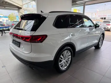 VW Touareg 3.0TDI 4Motion Navi Virtual Luft ACC LED