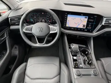 VW Touareg 3.0TDI 4Motion Navi Virtual Luft ACC LED