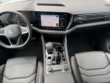 VW Touareg 3.0TDI 4Motion Navi Virtual Luft ACC LED