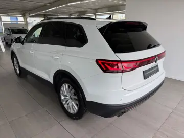 VW Touareg 3.0TDI 4Motion Navi Virtual Luft ACC LED