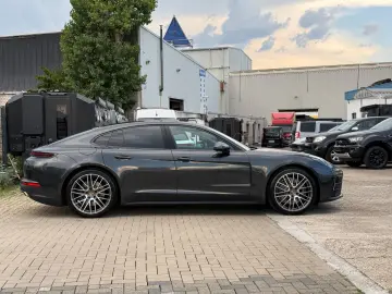 PORSCHE Panamera 4 E-Hybrid Sport Chrono Pano Leder 360