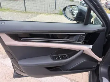 PORSCHE Panamera 4 E-Hybrid Sport Chrono Pano Leder 360