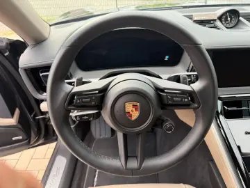 PORSCHE Panamera 4 E-Hybrid Sport Chrono Pano Leder 360