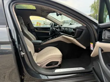 PORSCHE Panamera 4 E-Hybrid Sport Chrono Pano Leder 360