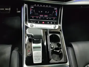 AUDI Q8 50 TDI Q 2x S LINE PANO AHK HD-MATRIX eKLAPPE