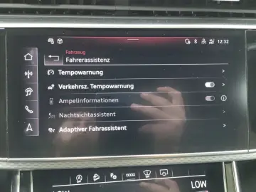 AUDI Q8 50 TDI Q 2x S LINE PANO AHK HD-MATRIX eKLAPPE