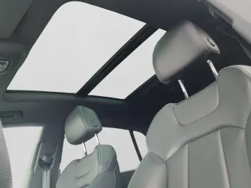 AUDI Q8 50 TDI Q 2x S LINE PANO AHK HD-MATRIX eKLAPPE