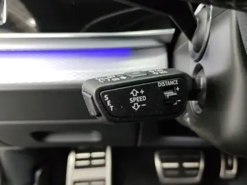 AUDI Q8 50 TDI Q 2x S LINE PANO AHK HD-MATRIX eKLAPPE