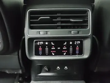 AUDI Q8 50 TDI Q 2x S LINE PANO AHK HD-MATRIX eKLAPPE