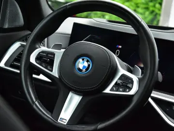 BMW X5 XDrive50e   Bower&Wilkens   AHK   panorama da