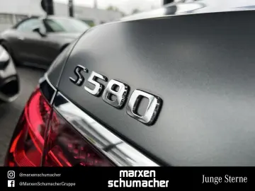 MERCEDES-BENZ S 580 4M Lang First-Class Burm4D Stand…