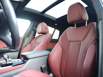 BMW X4 M40d HUD HK AHK SHZ LHZ DAB APPLE PANO R21