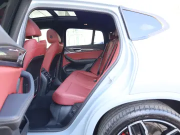BMW X4 M40d HUD HK AHK SHZ LHZ DAB APPLE PANO R21