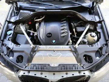 BMW X4 M40d HUD HK AHK SHZ LHZ DAB APPLE PANO R21