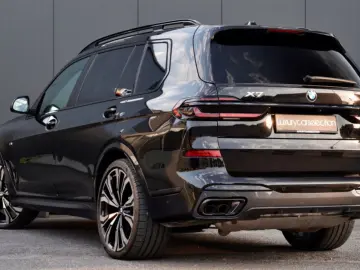 BMW X7 3.0AS xDrive40i  7-ZIT M-PACK HUD 360  FULL