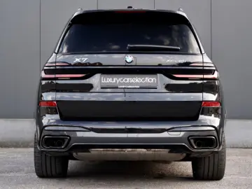 BMW X7 3.0AS xDrive40i  7-ZIT M-PACK HUD 360  FULL