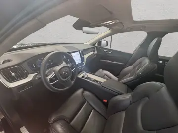 VOLVO XC60 B5 B AWD Plus Dark   Business-Paket   Panor