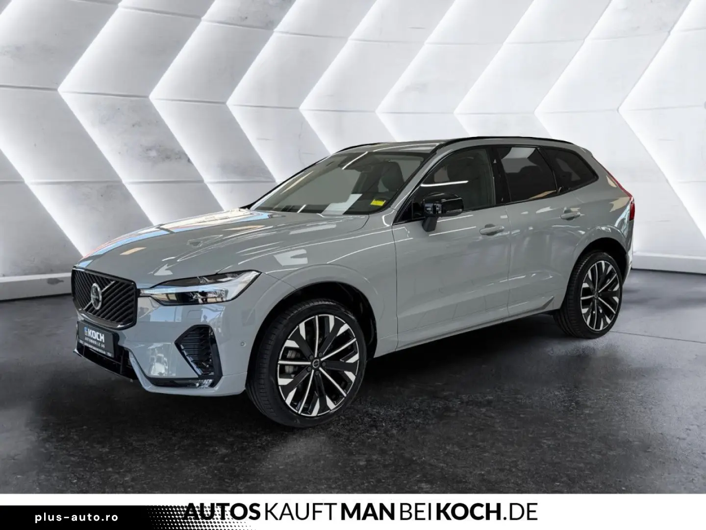 VOLVO XC60 B5 (B) AWD Ultra Dark High-End