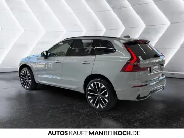 VOLVO XC60 B5 (B) AWD Ultra Dark High-End