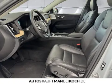 VOLVO XC60 B5 (B) AWD Ultra Dark High-End