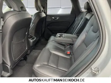 VOLVO XC60 B5 (B) AWD Ultra Dark High-End