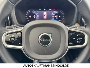 VOLVO XC60 B5 (B) AWD Ultra Dark High-End