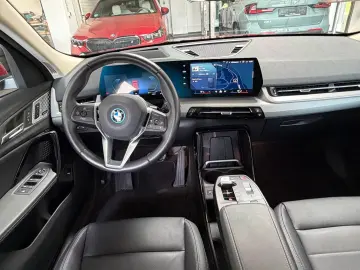 BMW iX2 xDrive30 Leder_Headup_AHK_el.Aktivsitz