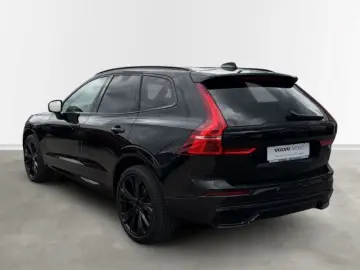 VOLVO XC60 B5 AWD Plus Black Edition elektr. AHK Rückf