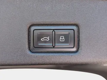 AUDI Q5 40 TFSI qu PassengerDisplay 360 Matrix