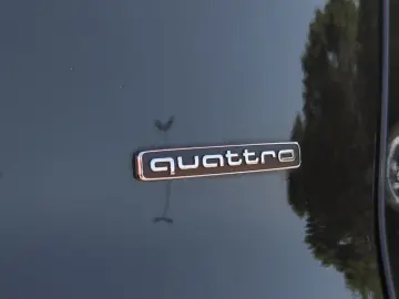 AUDI Q5 40 TFSI qu PassengerDisplay 360 Matrix
