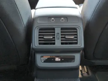 AUDI Q5 40 TFSI qu PassengerDisplay 360 Matrix