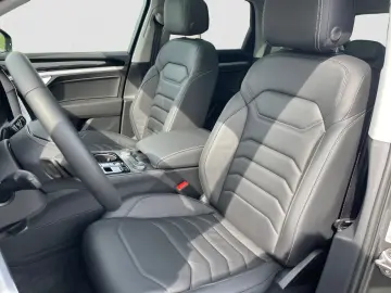 VW Touareg 4Motion TDI tiptronic AHK PANO LUFT eHK