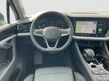 VW Touareg 4Motion TDI tiptronic AHK PANO LUFT eHK