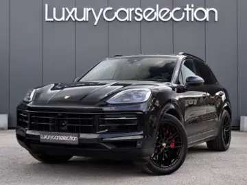 PORSCHE S E-Hybrid 3.0 Turbo V6  PANO BOSE CHRONO HUD