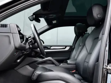 PORSCHE S E-Hybrid 3.0 Turbo V6  PANO BOSE CHRONO HUD