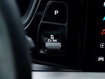 PORSCHE S E-Hybrid 3.0 Turbo V6  PANO BOSE CHRONO HUD