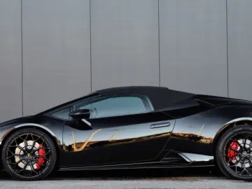 LAMBORGHINI Huracán EVO RWD Spyder  AKRAPOVIC LIFT FULL