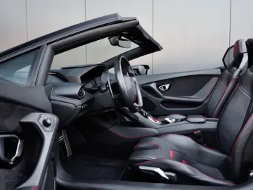 LAMBORGHINI Huracán EVO RWD Spyder  AKRAPOVIC LIFT FULL