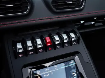LAMBORGHINI Huracán EVO RWD Spyder  AKRAPOVIC LIFT FULL