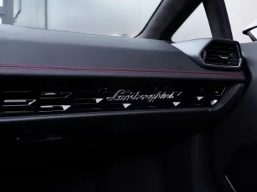 LAMBORGHINI Huracán EVO RWD Spyder  AKRAPOVIC LIFT FULL