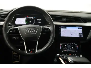 AUDI Q8 SB 55 quattro S line Navi Pano Matrix HuD B&O